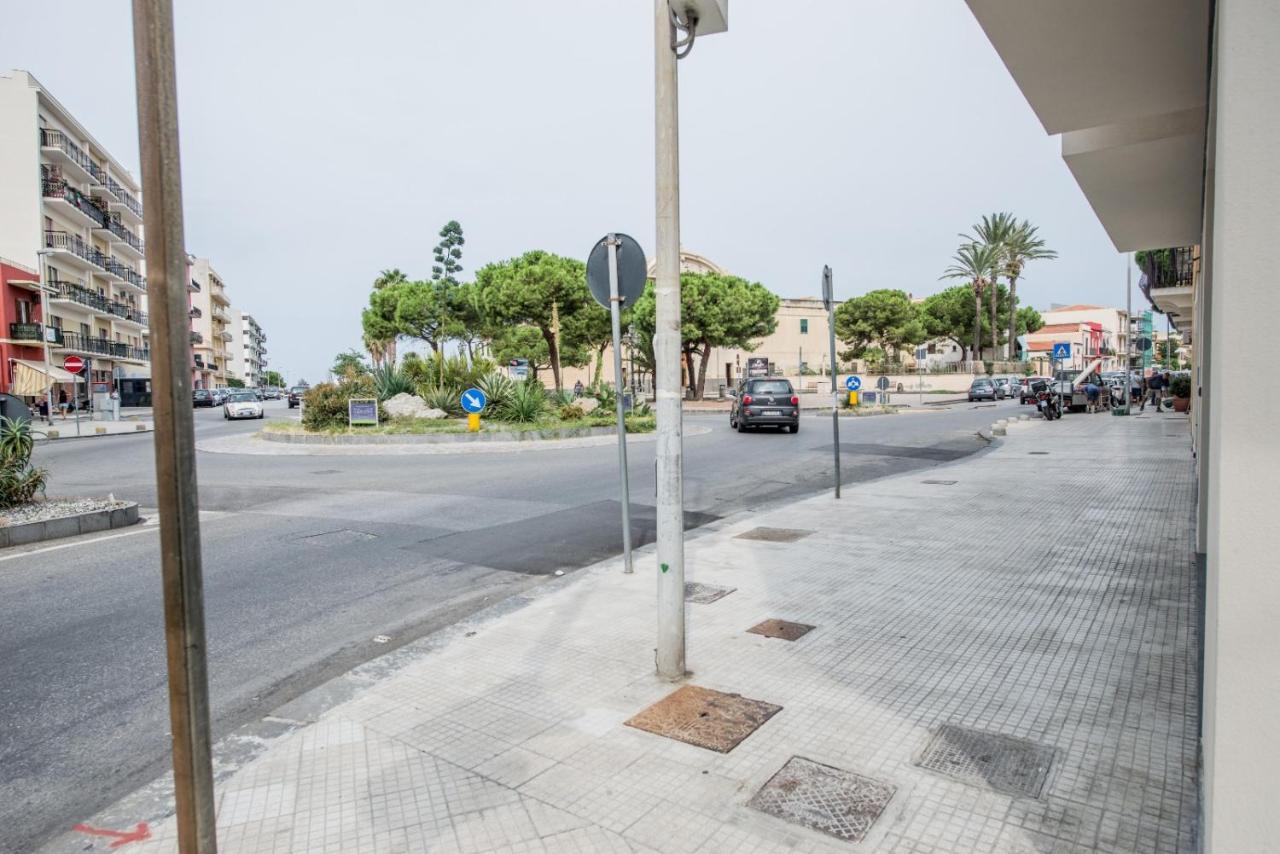 Home Square Milazzo Buitenkant foto